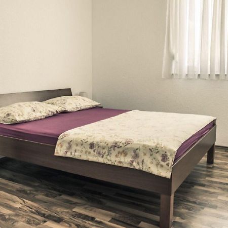 Apartments Domagoj - On The Beach Lukovo Sugarje Bagian luar foto