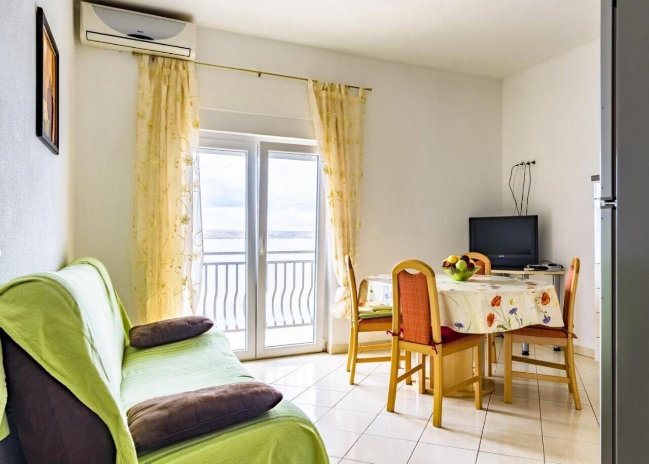 Apartments Domagoj - On The Beach Lukovo Sugarje Bagian luar foto